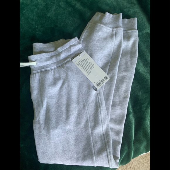 NWT lululemon scuba HR joggers size 4 - Picture 7 of 9